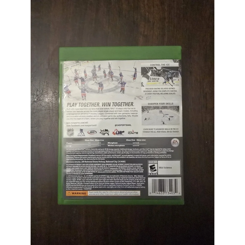 NHL 16 **Xbox One (2015) EA Sports** Jonathan Toews